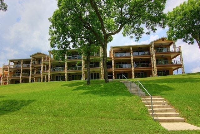 Rio Guadalupe condos exterior.